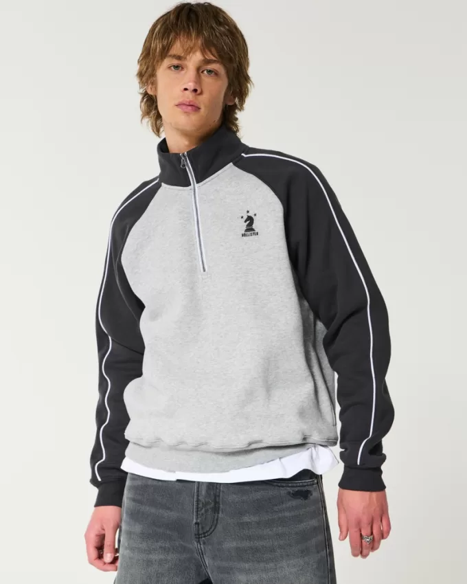 Boxy Fleece Logo Half-Zip Sweatshirt,Boxy Fleece Logo Half-Zip Sweatshirt