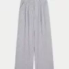 Hollister Livvy Ultra High-Rise Linen-Blend Wide-Leg Pants,Hollister Livvy Ultra High-Rise Linen-Blend Wide-Leg Pants Hollister Livvy Ultra High-Rise Linen-Blend Wide-Leg Pants,Hollister Livvy Ultra High-Rise Linen-Blend Wide-Leg Pants