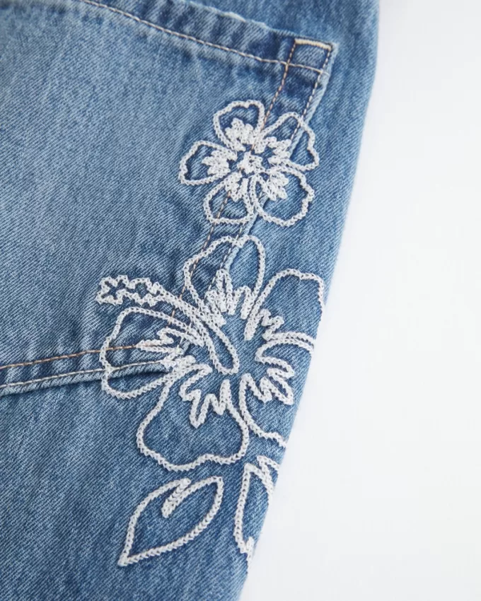 Low-Rise Medium Wash Floral Embroidery Super Baggy Jeans,Low-Rise Medium Wash Floral Embroidery Super Baggy Jeans Low-Rise Medium Wash Floral Embroidery Super Baggy Jeans,Low-Rise Medium Wash Floral Embroidery Super Baggy Jeans