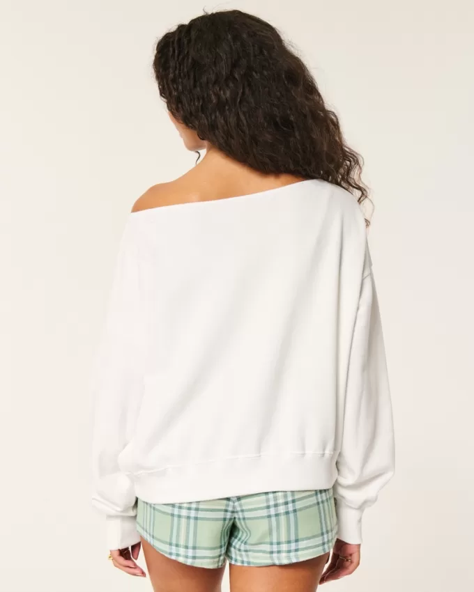 Long-Sleeve Chicago Graphic Notch-Neck Baby Tee,Long-Sleeve Chicago Graphic Notch-Neck Baby Tee Long-Sleeve Chicago Graphic Notch-Neck Baby Tee,Long-Sleeve Chicago Graphic Notch-Neck Baby Tee